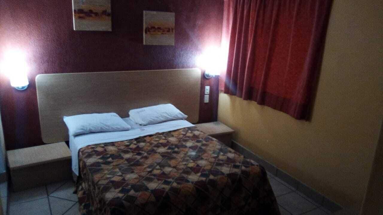 Hotel Castilla Y Leon Guadalajara Extérieur photo